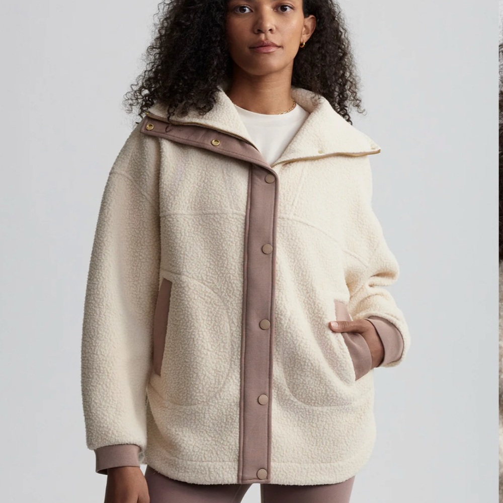 Varley Tatton Fleece Jacket Cool Sand | Size S | Sold Out Size - Picture 9 of 15